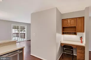 1041 Memory Ln, Harrisburg, PA 17111 - Photo 6
