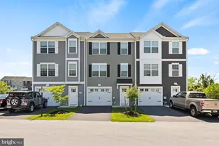 2608 Maplewood Cir, Harrisburg, PA 17110 - Photo 1