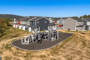 2918 Hickorywood Ln, Harrisburg, PA 17110 - Photo 32