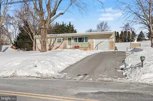 7256 Sandy Hollow Rd, Harrisburg, PA 17112 - Photo 2