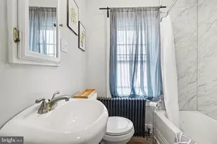 348 E Derry Rd, Hershey, PA 17033 - Photo 8