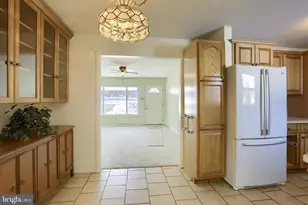 1111 Fairmont Dr, Harrisburg, PA 17112 - Photo 8