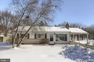 1111 Fairmont Dr, Harrisburg, PA 17112 - Photo 1