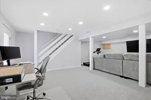 859 Anthony Dr, Harrisburg, PA 17111 - Photo 36