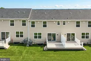 1047 Addie Ln, Harrisburg, PA 17112 - Photo 2