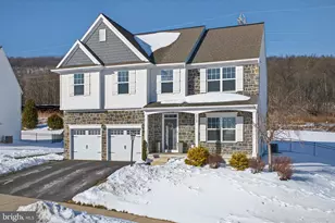 2705 Box Elder Ct, Harrisburg, PA 17112 - Photo 2