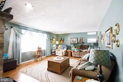 128 Circle Drive, Harrisburg, PA 17112 - Photo 4