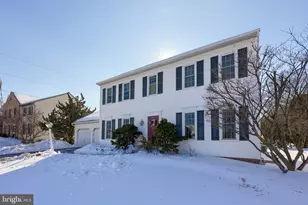 2124 Southpoint Dr, Hummelstown, PA 17036 - Photo 4