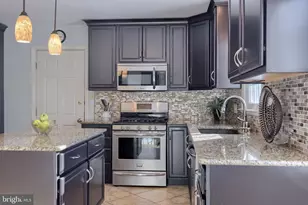 2124 Southpoint Dr, Hummelstown, PA 17036 - Photo 12