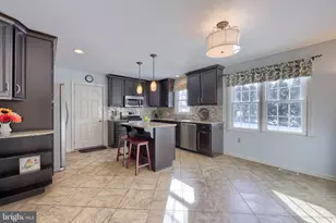 2124 Southpoint Dr, Hummelstown, PA 17036 - Photo 8