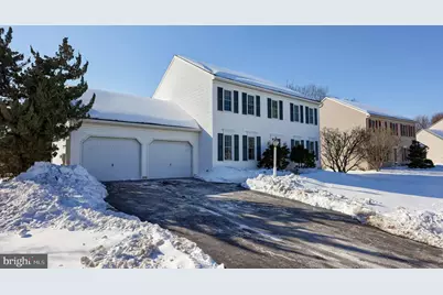 2124 Southpoint Drive, Hummelstown, PA 17036 - Photo 2