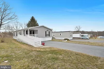 126 Brownstone Park, Hummelstown, PA 17036 - Photo 2