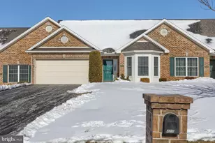 428 Baumgardner Dr, Harrisburg, PA 17112 - Photo 2