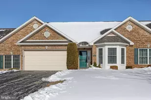 428 Baumgardner Dr, Harrisburg, PA 17112 - Photo 1