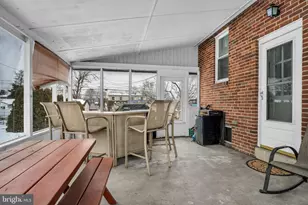 4708 Ruth Ann St, Harrisburg, PA 17109 - Photo 2