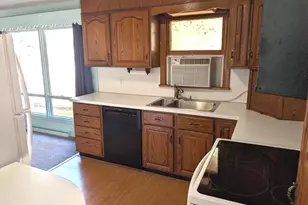 7690 Daniel Dr, Harrisburg, PA 17112 - Photo 4