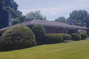 7690 Daniel Dr, Harrisburg, PA 17112 - Photo 2