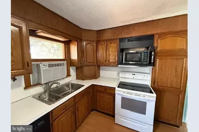 7690 Daniel Drive, Harrisburg, PA 17112 - Photo 2