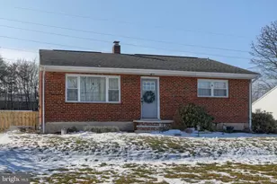 34 Carolyn St, Harrisburg, PA 17112 - Photo 1