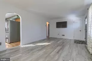 34 Carolyn St, Harrisburg, PA 17112 - Photo 4