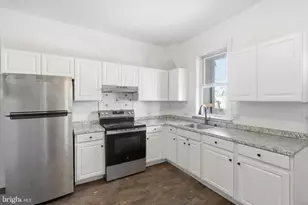 802 N 18th St, Harrisburg, PA 17103 - Photo 8