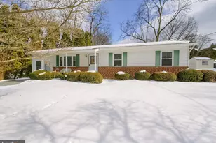 1075 Princess Dr, Harrisburg, PA 17113 - Photo 24