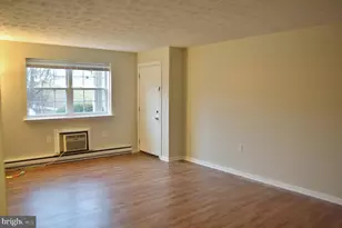 6007 Willow Spring Rd, Harrisburg, PA 17111 - Photo 2