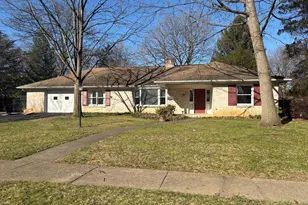 1043 W Areba Ave, Hershey, PA 17033 - Photo 1