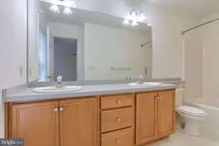 708 Creekside Dr, Hummelstown, PA 17036 - Photo 32