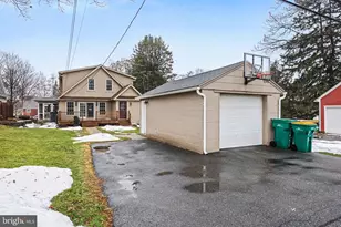 251 Maple Ave, Hershey, PA 17033 - Photo 34