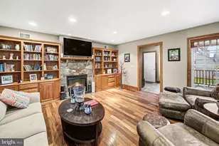 251 Maple Ave, Hershey, PA 17033 - Photo 4