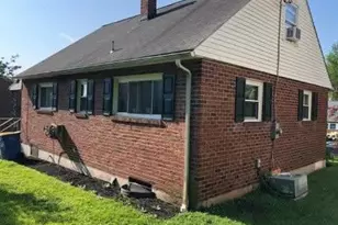 315 E Roosevelt Ave, Middletown, PA 17057 - Photo 2