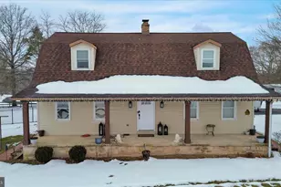 303 Gates Rd, Hershey, PA 17033 - Photo 12