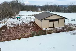 303 Gates Rd, Hershey, PA 17033 - Photo 10