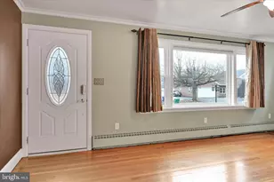 8 Crums Ln, Harrisburg, PA 17112 - Photo 6