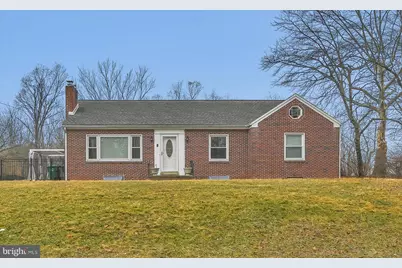 8 Crums Lane, Harrisburg, PA 17112 - Photo 4