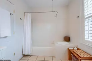 2410 N 2nd St, Harrisburg, PA 17110 - Photo 26