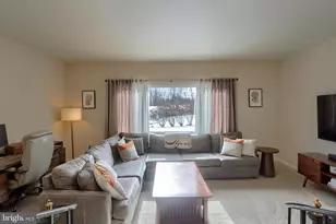 4265 Beaufort Hunt Dr, Harrisburg, PA 17110 - Photo 10