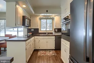 4265 Beaufort Hunt Dr, Harrisburg, PA 17110 - Photo 18