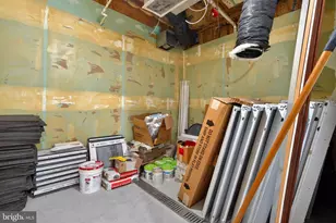 215 Pine St, Harrisburg, PA 17101 - Photo 32