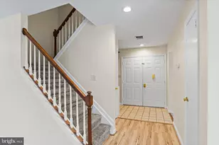 207 Crescent Dr, Hershey, PA 17033 - Photo 4