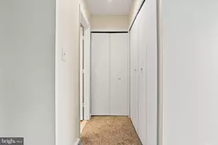 207 Crescent Dr, Hershey, PA 17033 - Photo 36