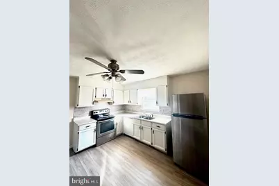 151 W Granada Avenue #1, Hershey, PA 17033 - Photo 4