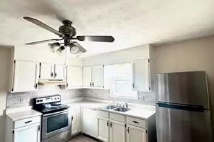 151 W Granada Ave, Hershey, PA 17033 - Photo 4