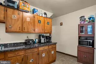 1937 Zarker St, Harrisburg, PA 17104 - Photo 10