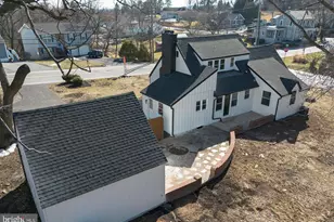 8050 Chambers Hill Rd, Harrisburg, PA 17111 - Photo 2