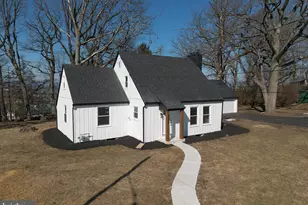 8050 Chambers Hill Rd, Harrisburg, PA 17111 - Photo 36