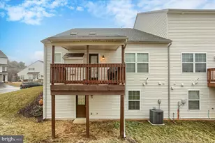 2301 Mandarin Ct, Harrisburg, PA 17110 - Photo 8