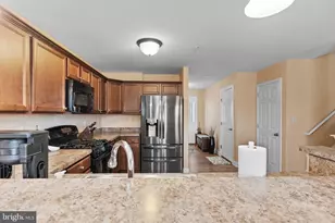 2714 Bur Ct, Harrisburg, PA 17112 - Photo 4