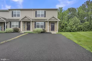 837 Gregs Dr, Harrisburg, PA 17111 - Photo 1
